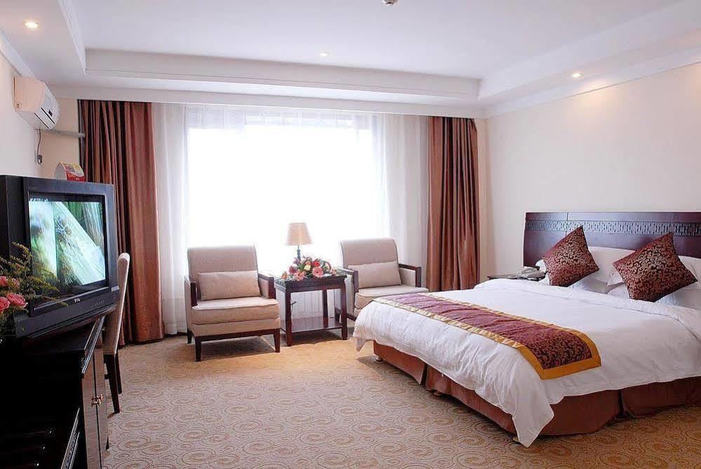 Super 8 Hotel Xian Da Yan Ta מראה חיצוני תמונה